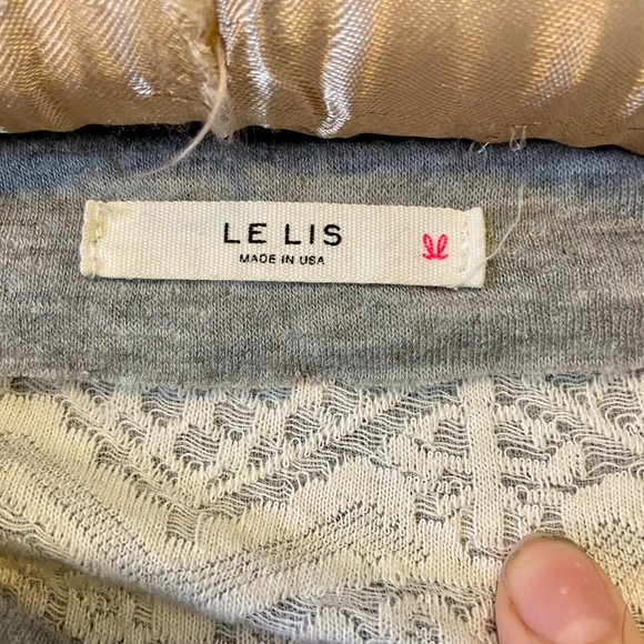 Le Lis Lace Overlay Sweatshirt Size L - Picture 4 of 5